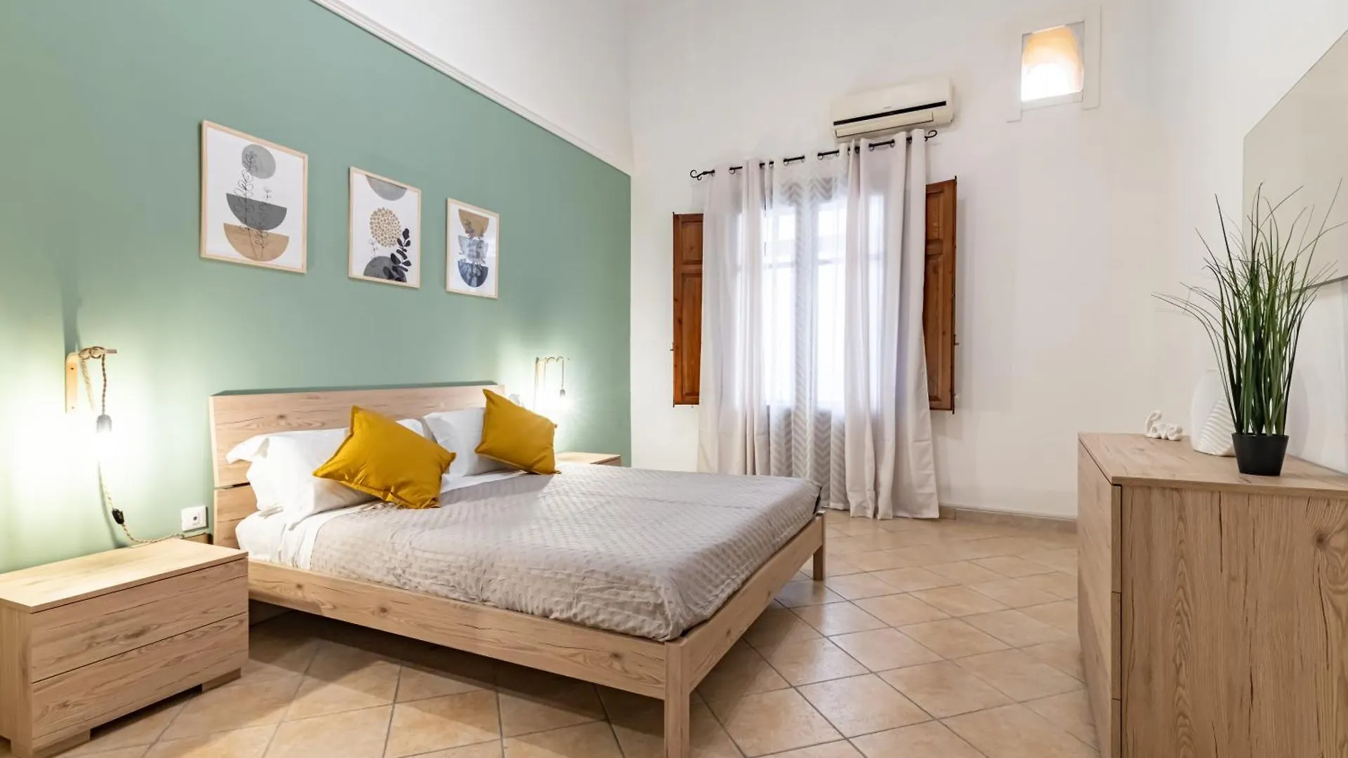 Your Home At The Cathedral - Palermo Cozy Flat Apartment